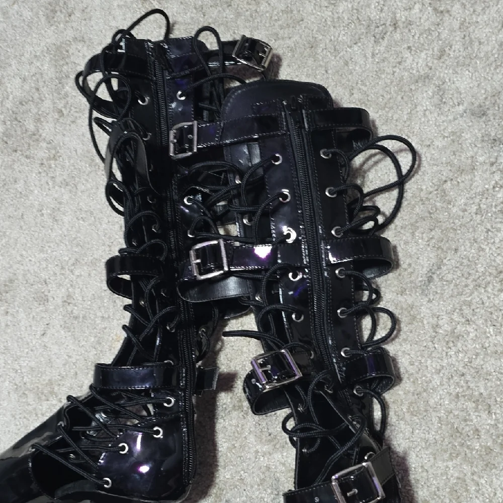 Pleaser Delight Black Patent Lace-Up Heels 8M 5UK 38EU - Picture 5 of 6